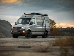 Van Cleef Accessories Elevate Your Elegance Effortlessly