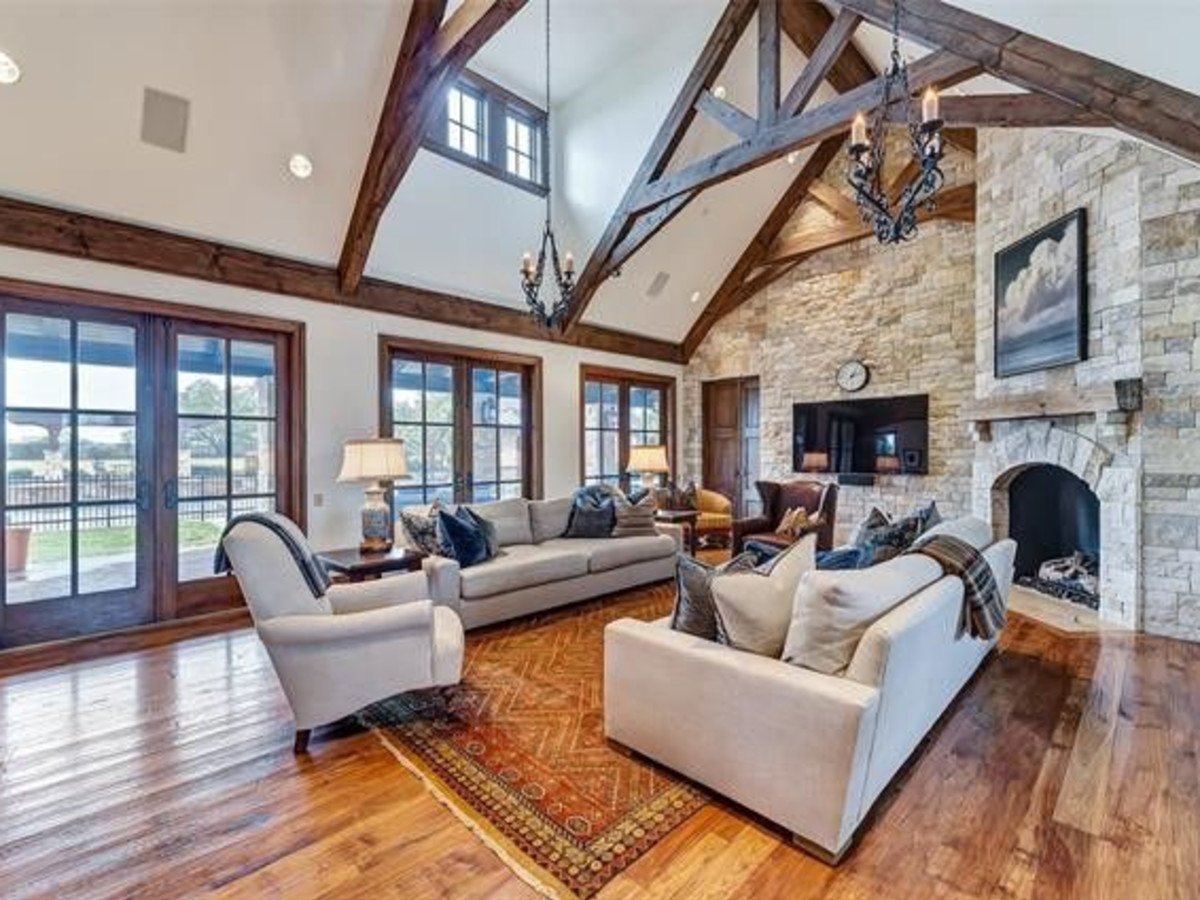 Glenn Beck Height, Weight, Age, Spouse, Family, Facts, Biography