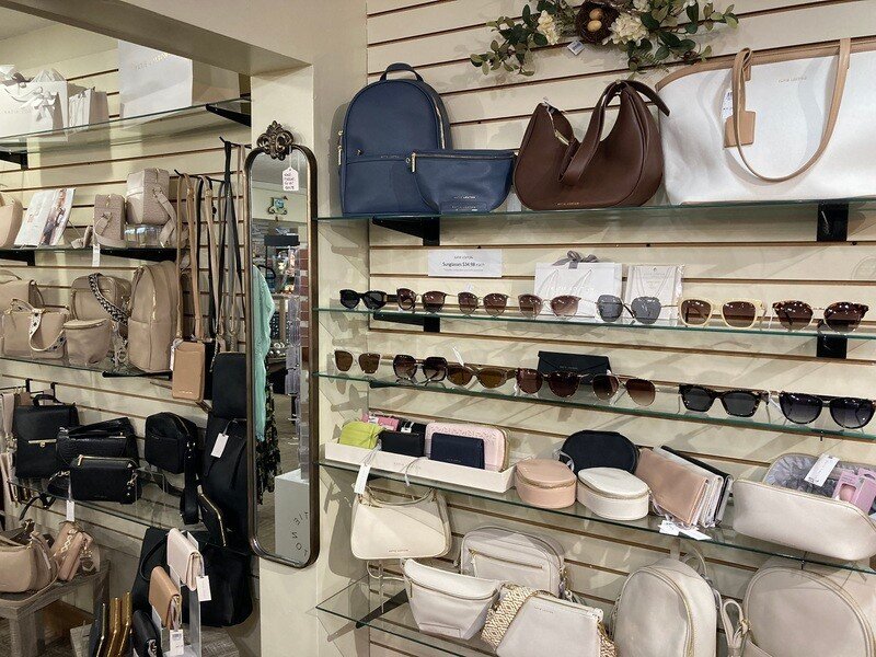 Clothing Accessories – FamiFinds