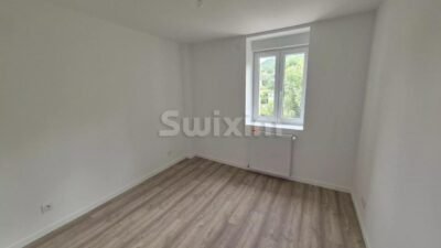 Maison De Village