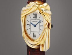 Cartier love bracelet gold diamonds elegance redefined