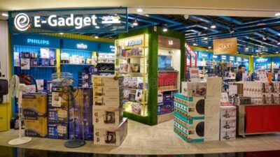 E-Gadget Electronics Store editorial stock photo. Image of store ...