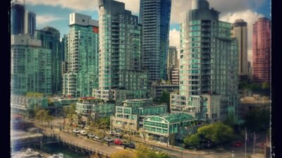 Canada - Vancouver - False Creek, Burrard Bridge | False Cre… | Flickr