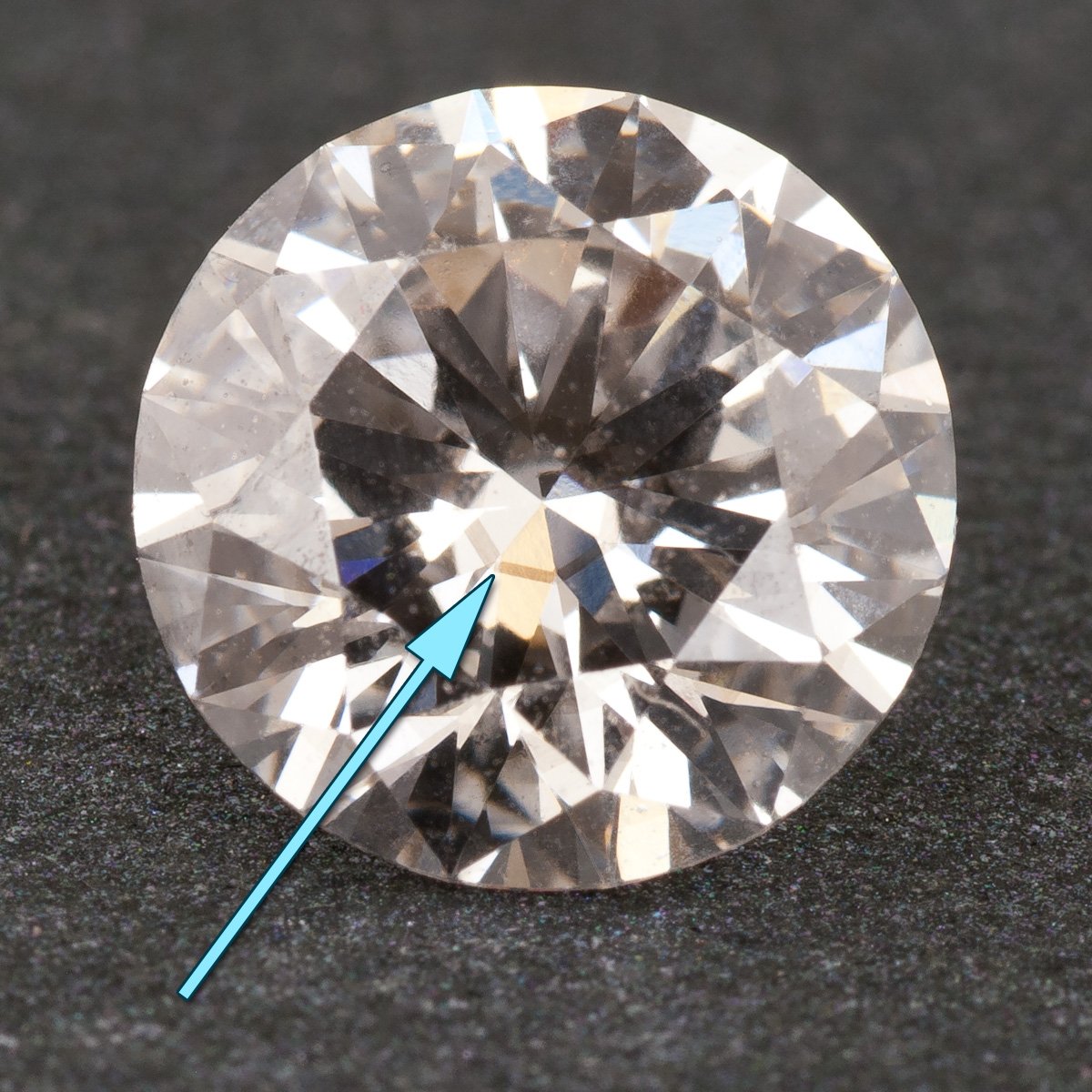 What is the Difference Between Natural and Synthetic Diamonds?
