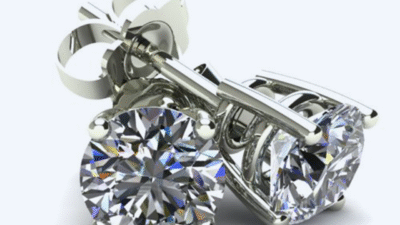 Lab grown diamonds stud earrings